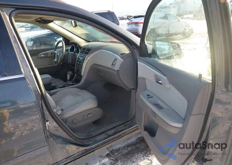 2011 Chevrolet Traverse 2Lt z USA, uszkodzony, nr VIN 1GNKVJED2BJ108085